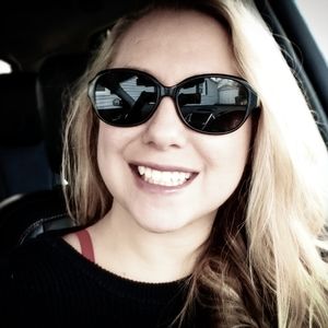 Meet your Posher, Marissa